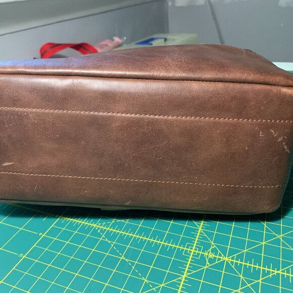 MegaGear Torres Camera Messenger Bag - Picture 11 of 15